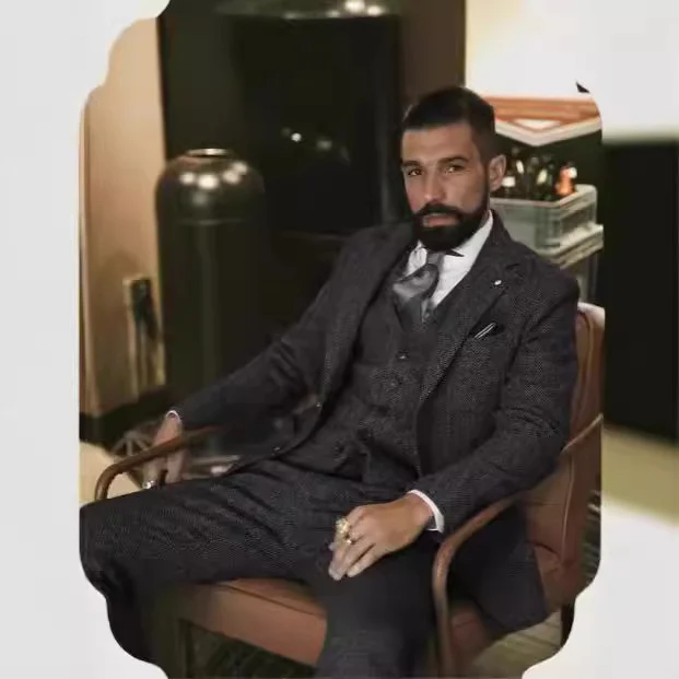 AutumnWinter Herringbone British-Style Retro Gentlemans Slim-Fit Three-Piece Suit Casual Set - Image 6