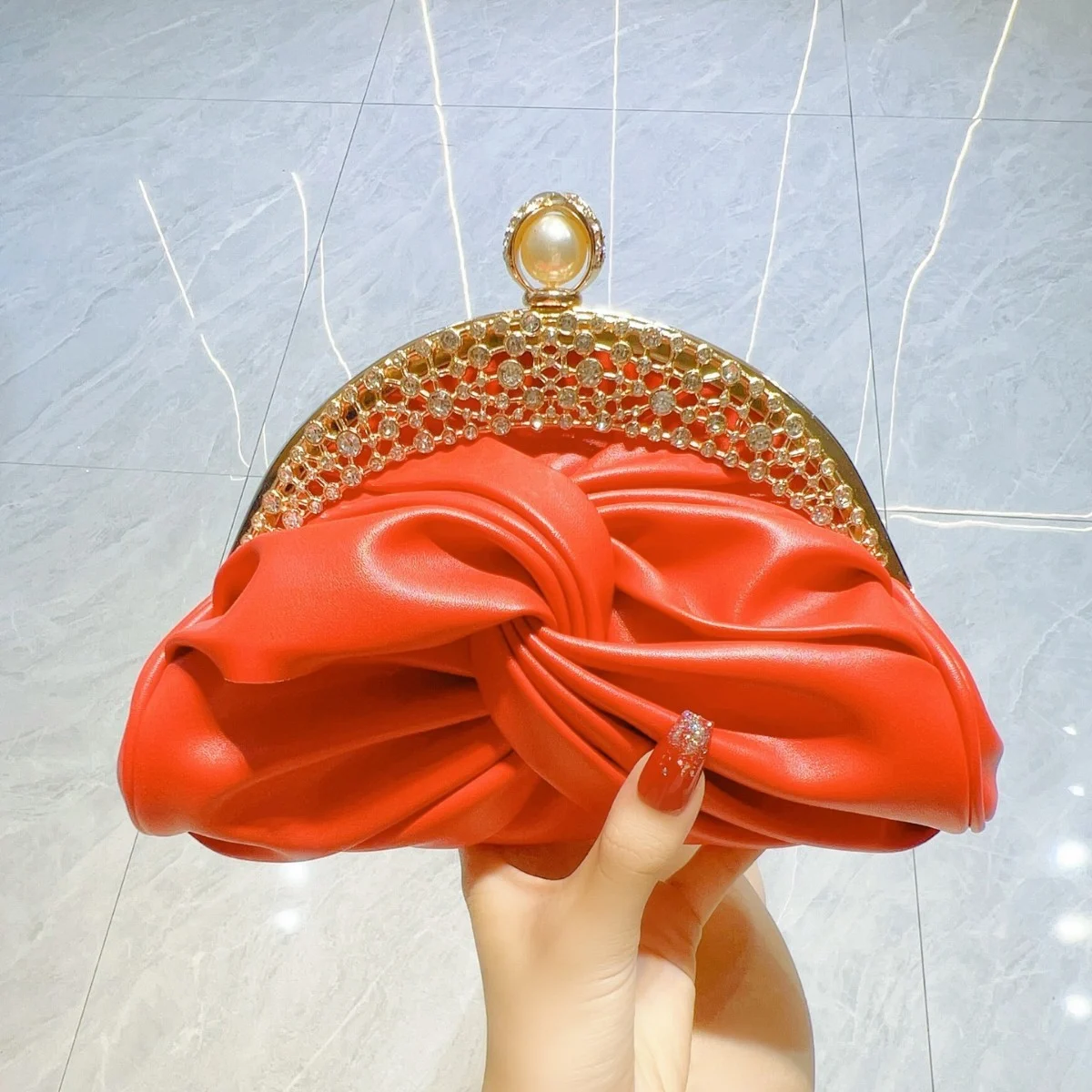 Diamond-embedded High-grade Socialite Clutch Mini - Image 8