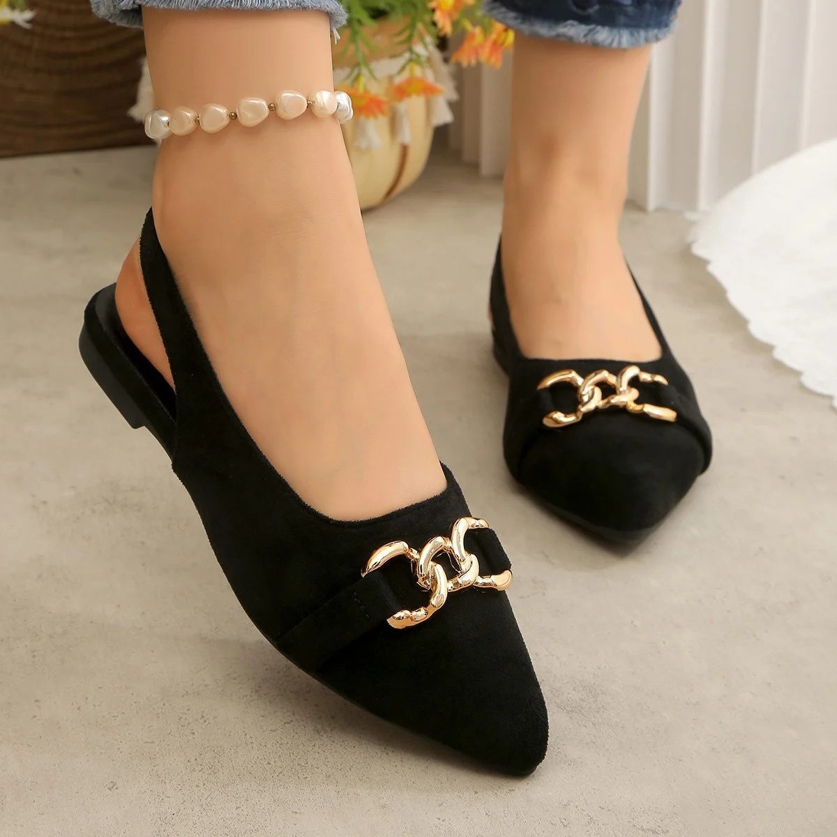 Cross-border Flat-heeled Vintage Closed-toe Sandals Open-back Suede Strappy Sandals With Horsebit Buckles