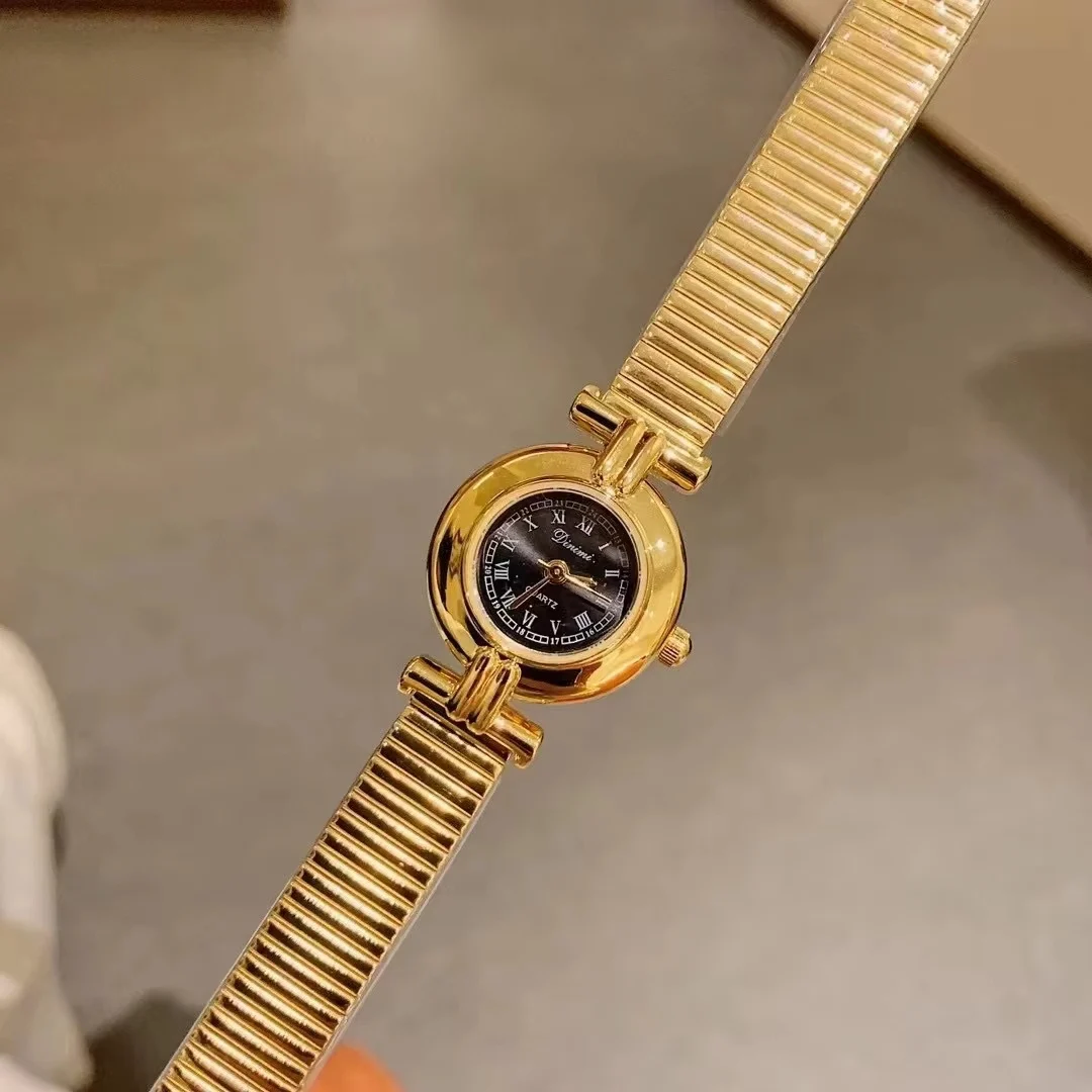 Fashionable Trend Quartz Watch Retro Lamp Luxurious Women's Watch - Image 3