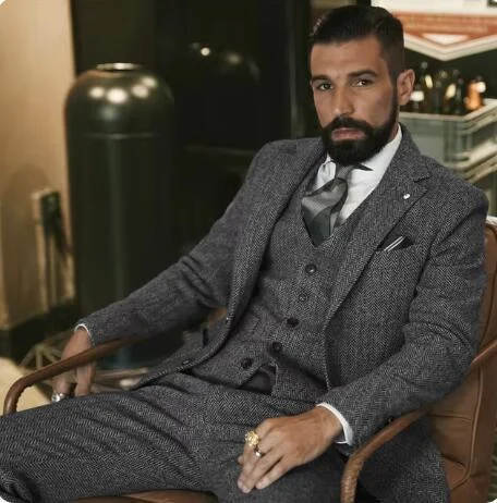 AutumnWinter Herringbone British-Style Retro Gentlemans Slim-Fit Three-Piece Suit Casual Set - Image 10