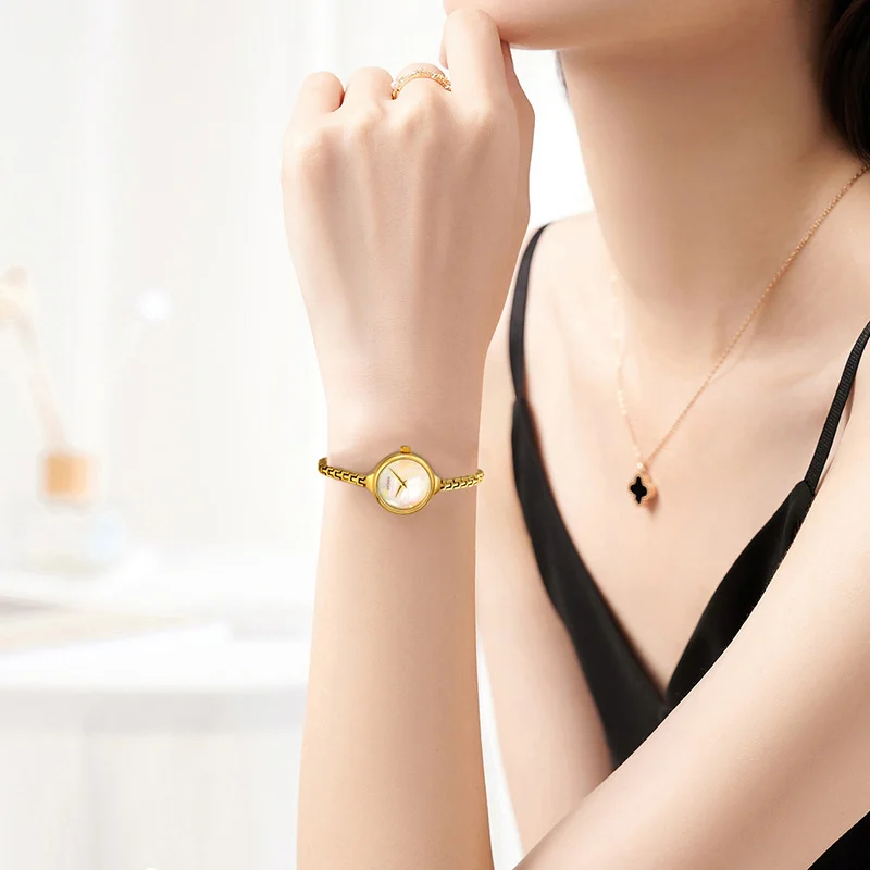 A Versatile Petite And Refined Quartz Watch For Women - Image 6