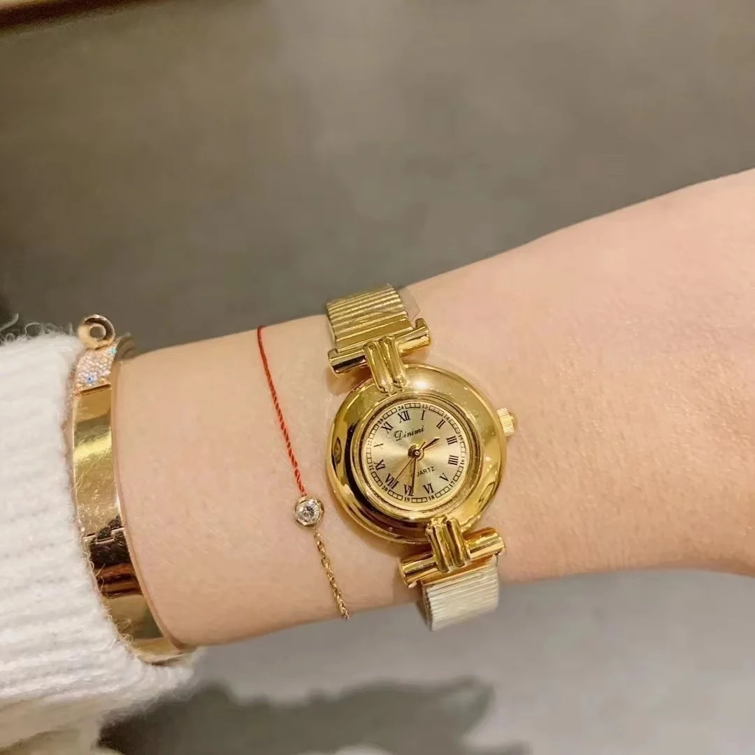Fashionable Trend Quartz Watch Retro Lamp Luxurious Women's Watch - Image 6