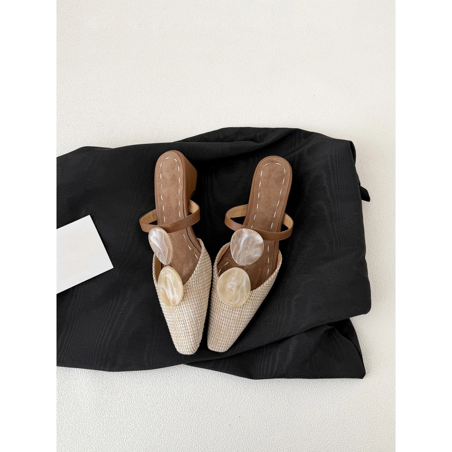 Daoguang Holiday Amber Buckle Woven Breathable Mules For Women, French One-Strap Closed Toe Summer Slide Sandals - Image 10
