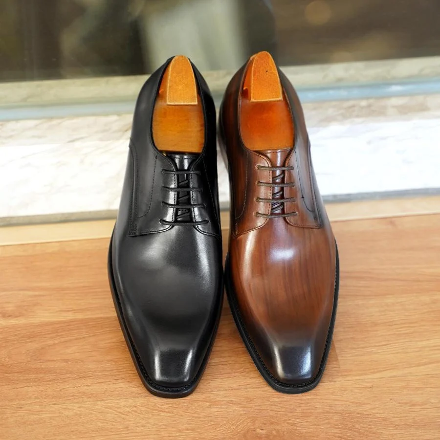 Men's Fashion Distressed Square-Toe Leather Shoes With Wood Grain Pattern - Image 4